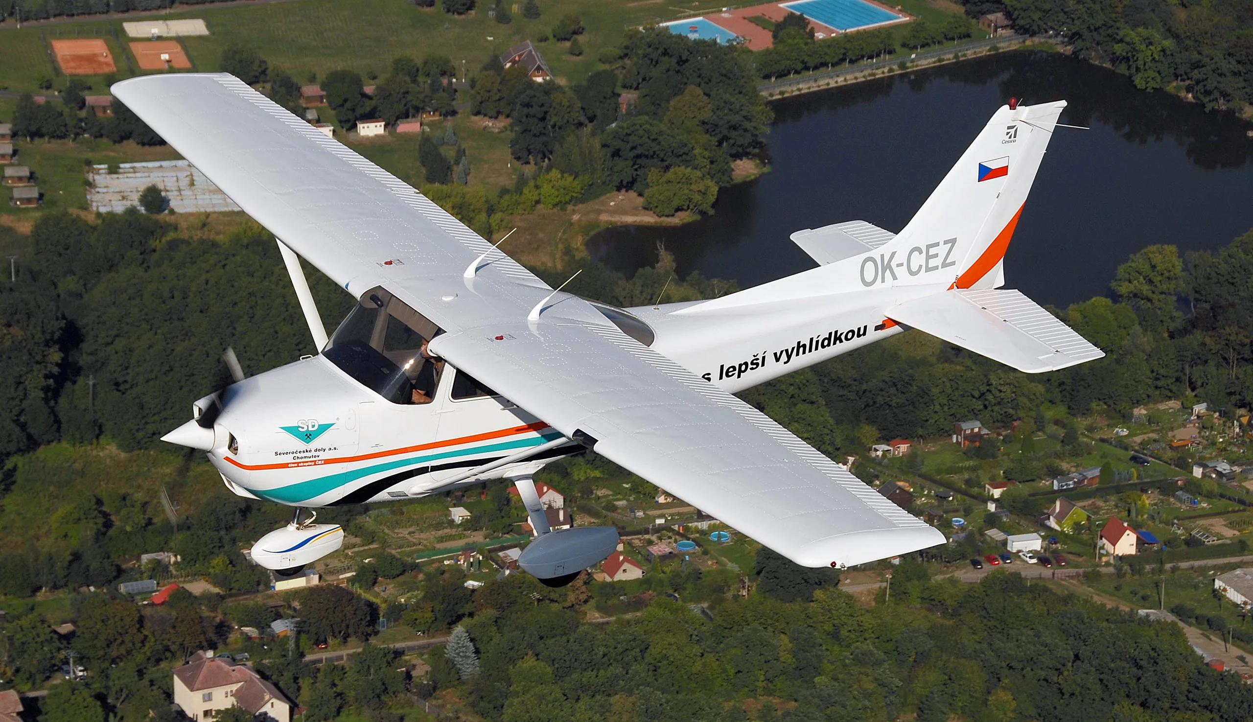 Cessna OK-CEZ na fotografii za letu